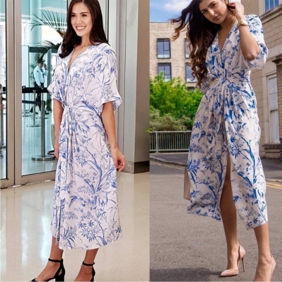 H&M Dresses & Skirts - H&M Off White & Blue Floral China Print
Belted Midi Kaftan Dress